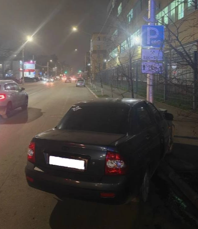 На улице Семинарской сбили женщину и 3-летнюю девочку