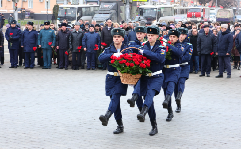 На рязанской площади Победы почтили память погибших в битве под Москвой