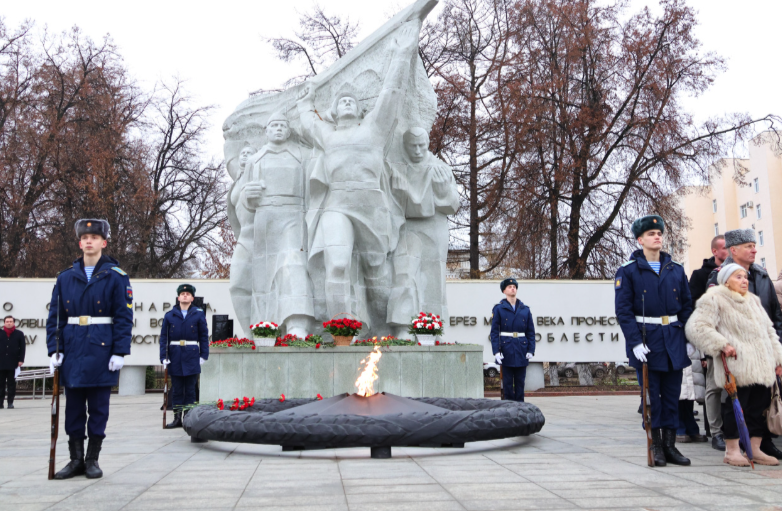 На рязанской площади Победы почтили память погибших в битве под Москвой