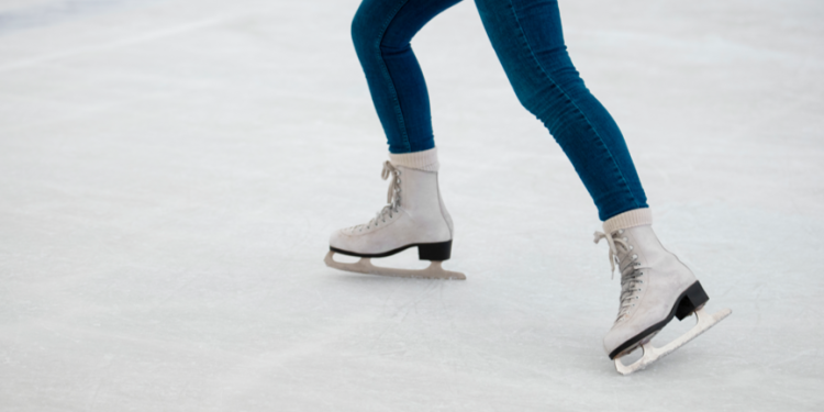 Рязанцев приглашают на бесплатный каток на Рязанской ВДНХ