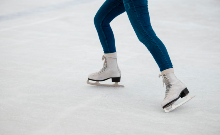 Рязанцев приглашают на бесплатный каток на Рязанской ВДНХ