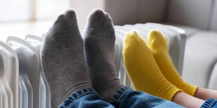 Рязанка пожаловалась на холодные батареи в жилом доме на улице Полетаева