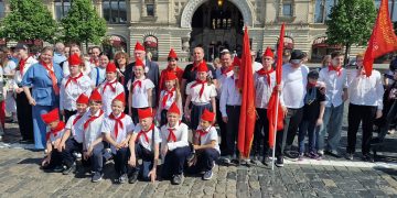 С Днём пионерии: поздравление от лидера Рязанской КПРФ Дениса Сидорова