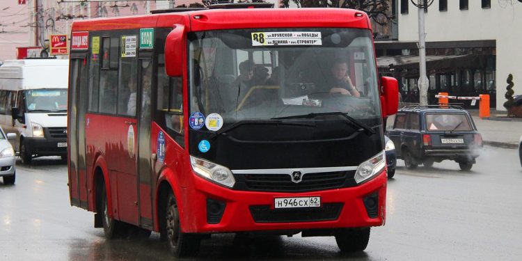 Рязанка пожаловалась на долгое ожидание транспорта вечером