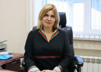 Рязанская чиновница Суворова заявила, что ребенок «кормит сам себя»