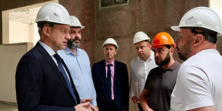 Министр транспорта Рязанского региона Супрун проинспектировал строительство новой школы на улице Зубковой