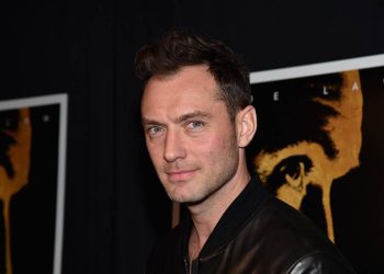 Британский актер Джуд Лоу сыграет молодого Путина в фильме по книге «Кремлевский волшебник»