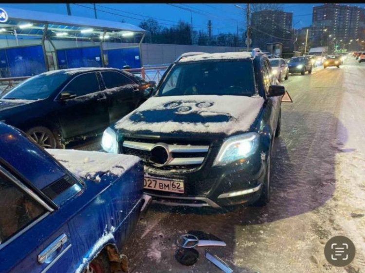 На Михайловском шоссе 27 ноября произошло массовое ДТП