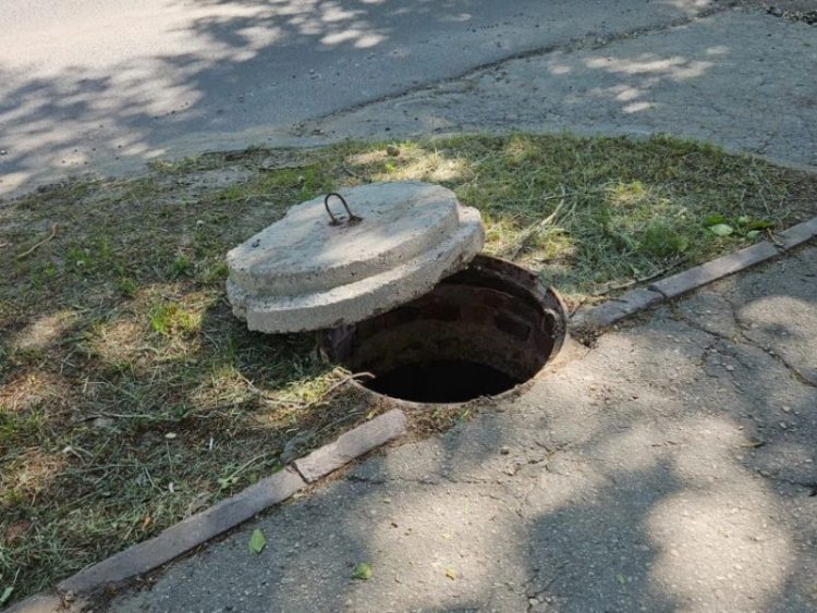 Рязанцы сообщили об открытом люке на улице Гоголя