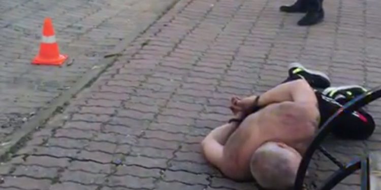 В рязанском Скопине неизвестный угрожал прохожим ножом