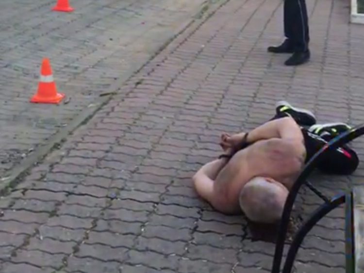 В рязанском Скопине неизвестный угрожал прохожим ножом