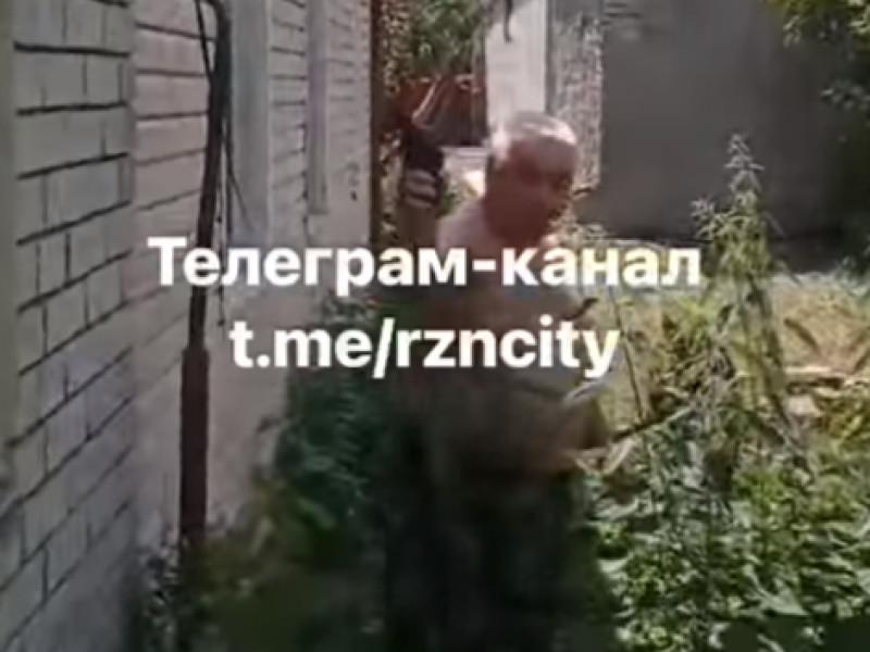 На рязанской улице Соколовской мужчина выстрелил из газового пистолета соседу в лицо