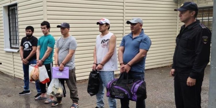 Из Рязанского региона депортировали 5 мигрантов