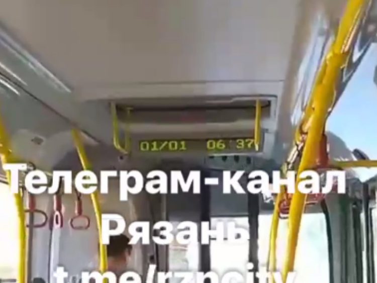 В рязанских автобусах перестали показывать на табло температуру в салоне