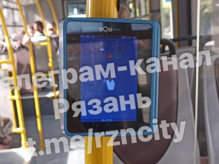 В рязанском троллейбусе №10 появился валидатор