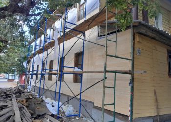 Рязанцы пожаловались на уничтожение резного декора на доме №32 по улице Кудрявцева Рязанцы пожаловались на уничтожение резного декора на доме №32 по улице Кудрявцева