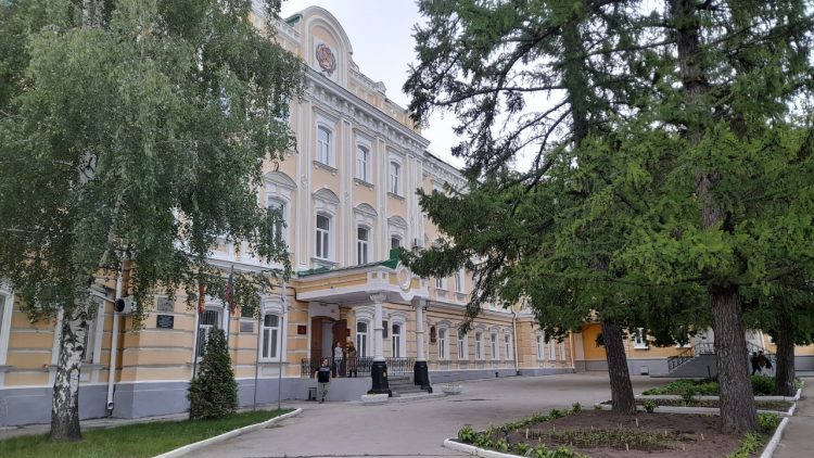 Минобрнауки РФ сообщило о зарплатах ректоров РГУ и РГРТУ