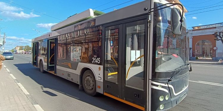 Администрация увеличит число автобусов №2 на праздники «Радоница» и «Красная горка»