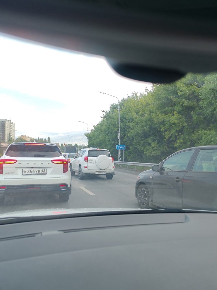 Около рязанского гипермаркета "Глобус" изменилась схема движения