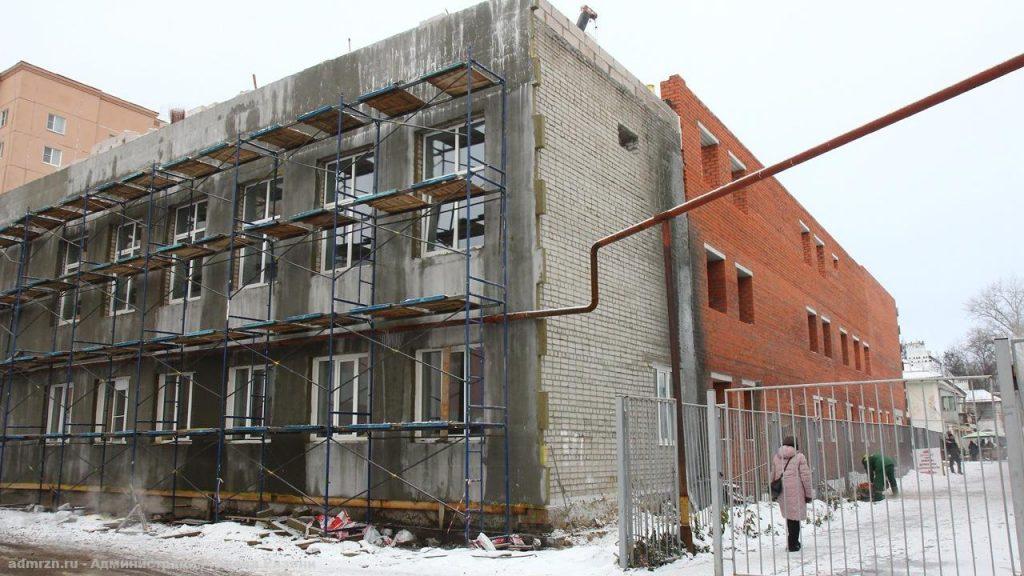 Мэр Рязани проверила ход реконструкции Детской школы искусств №5
