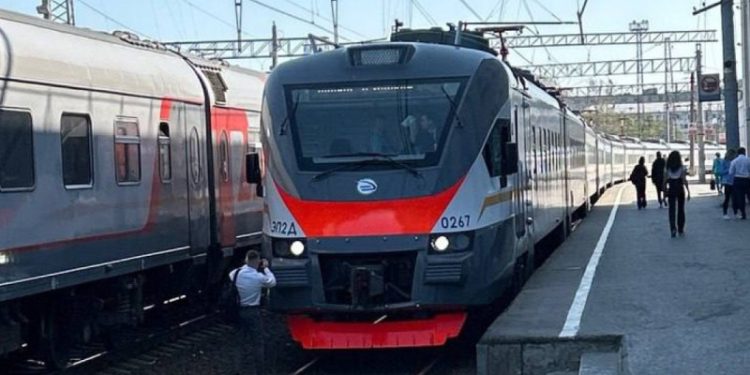 На железнодорожном вокзале «Рязань-1» засняли новую электричку серии «ЭП2Д»