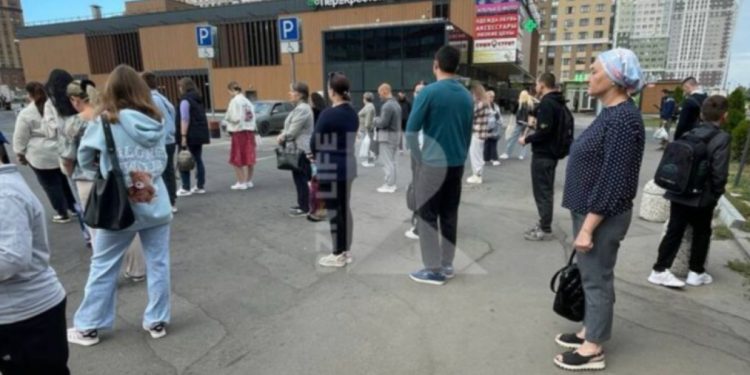 Рязанцы пожаловались на невозможность уехать из Олимпийского городка утром