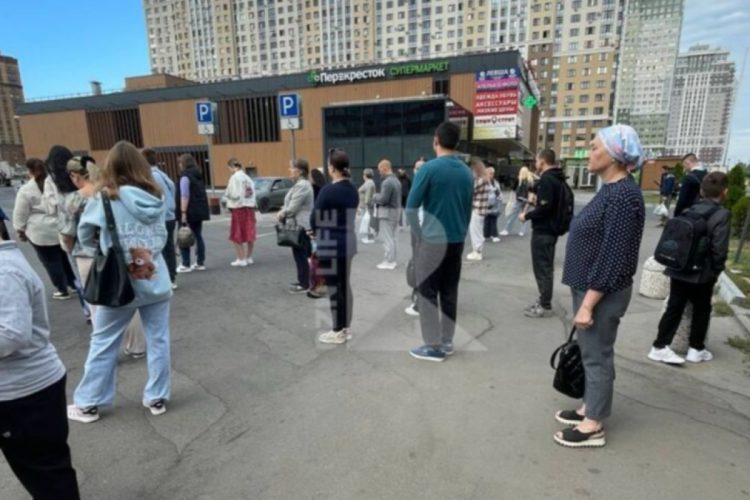 Рязанцы пожаловались на невозможность уехать из Олимпийского городка утром