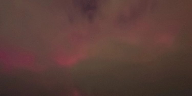 Рязанцы засняли в ночь на 11 октября полярное сияние