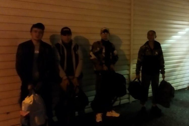 Рязанские полицейские выдворили из России 8 мигрантов-нарушителей