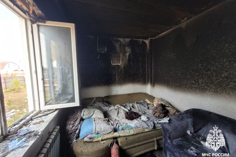 В Пронском районе горел двухэтажный жилой дом