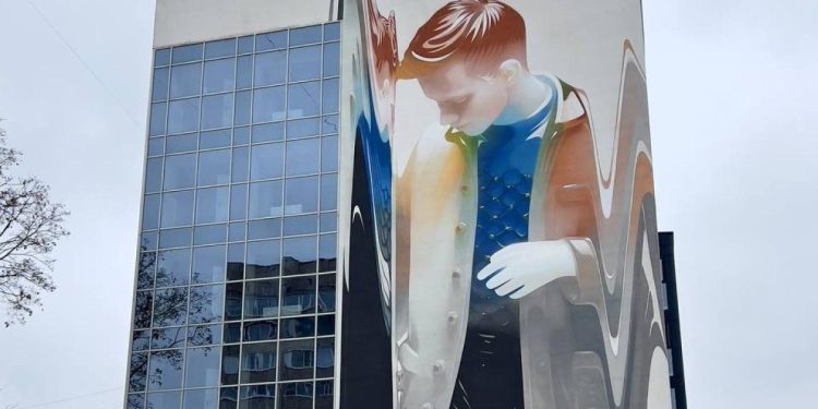 В центре Рязани завершилась работа над новым муралом