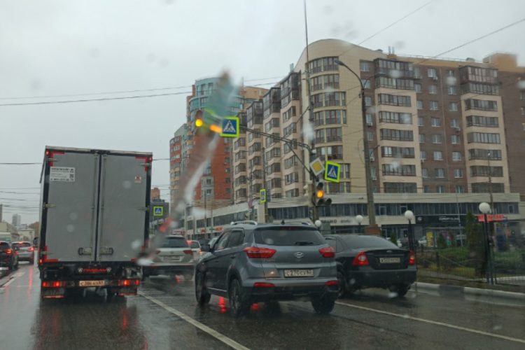Рязанские водители сообщили о неработающем светофоре в центре города