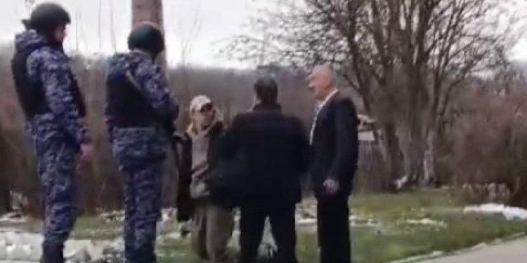 В рязанском Скопине мужчина неоднократно предлагал школьницам проводить их до дома