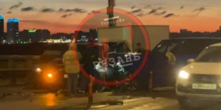 В массовом ДТП на Солотчинском мосту пострадал 46-летний мужчина