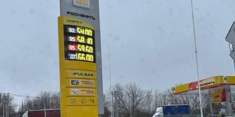 Рязанские водители возмутились очередным подорожанием бензина