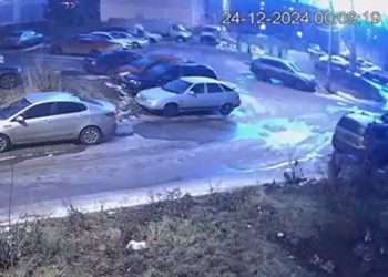Рязанцев испугали необычные вспышки в небе над городом