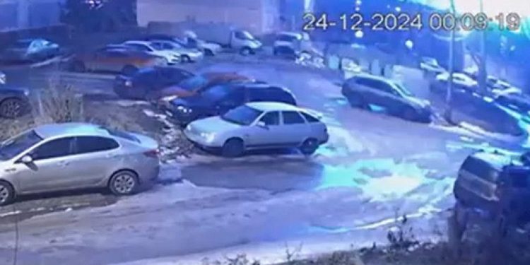 Рязанцев испугали необычные вспышки в небе над городом