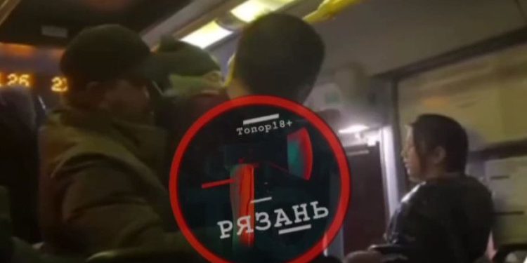 В рязанской маршрутке №53 подрались мигранты