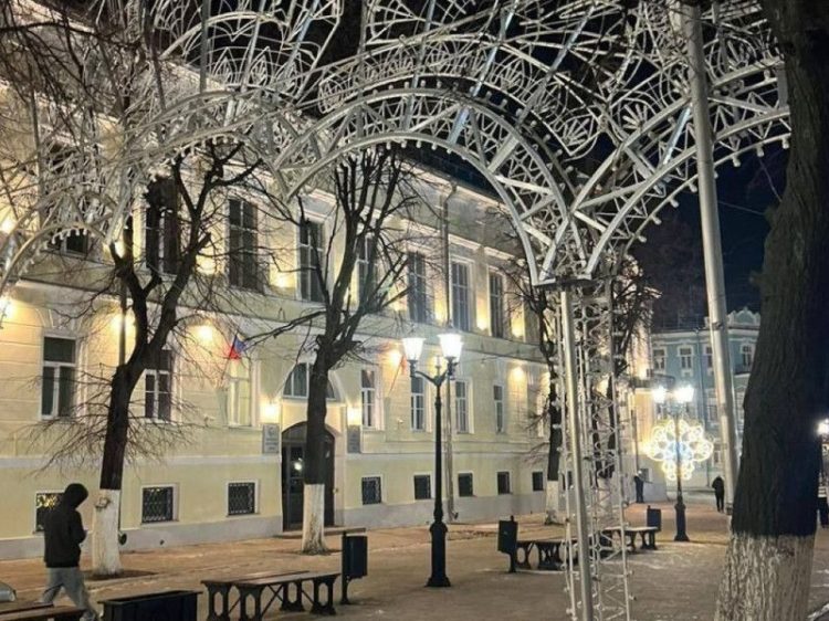 Центр Рязани остался без новогодней иллюминации