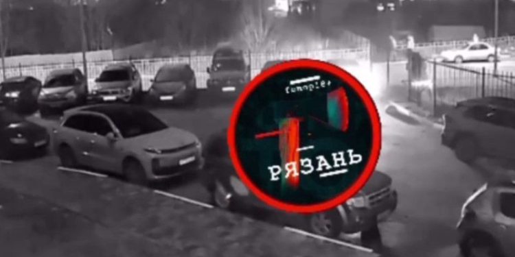 На Московском шоссе раздался мощный взрыв На Московском шоссе раздался мощный взрыв