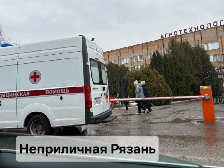 Около Рязанского агроуниверситета заметили машины экстренных служб 10 января
