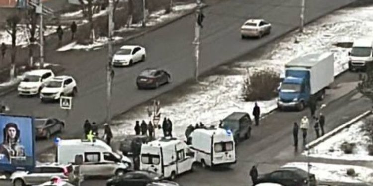 На улице Интернациональной машина скорой помощи вместе с пациентом попала в ДТП