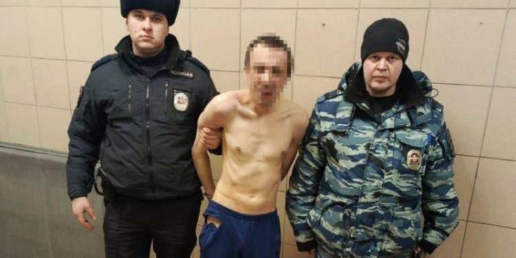 Пьяный рязанец угрожал зарезать мать осколком стекла