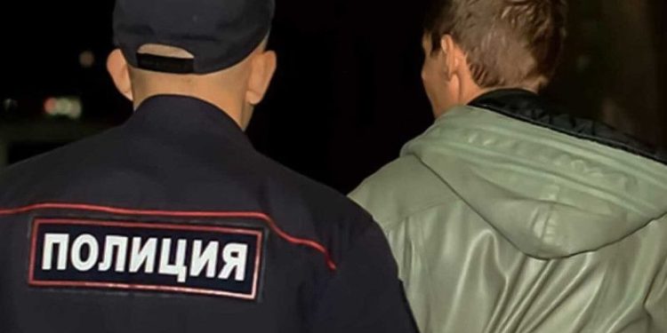 29-летний житель рязанского Ряжска рассылал в интернете свои интимные фото