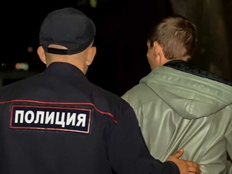 29-летний житель рязанского Ряжска рассылал в интернете свои интимные фото