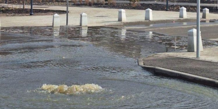 Рязанскую улицу Лево-Лыбедскую затопило