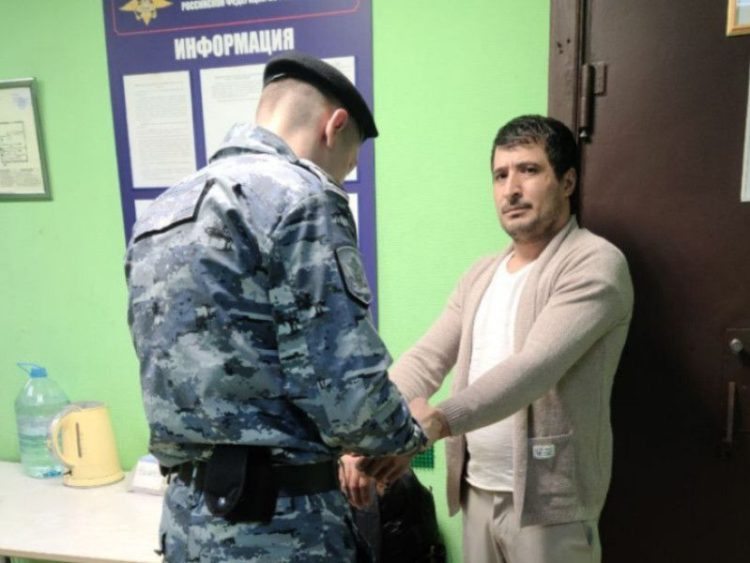 Рязанские полицейские выдворили из России 7 мигрантов-нарушителей