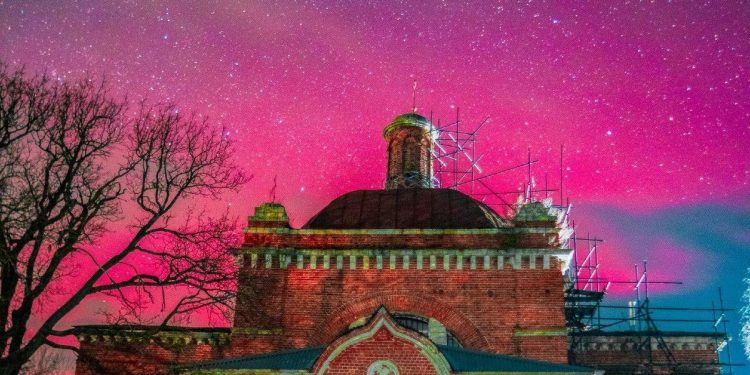 Ночью 24 марта в Рязанской области запечатлели северное сияние Ночью 24 марта в Рязанской области запечатлели северное сияние