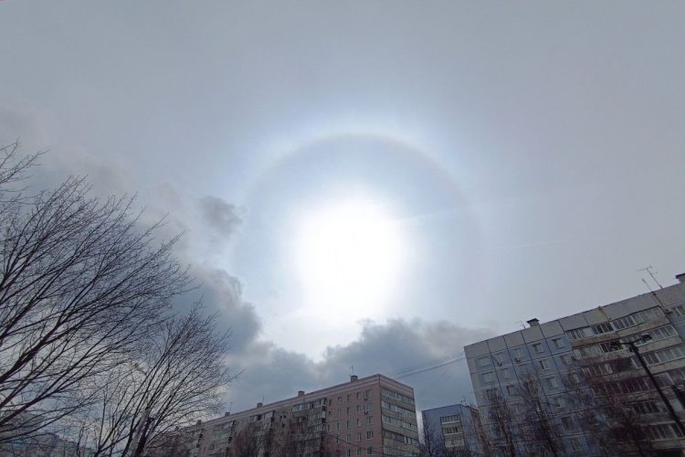 Рязанцы запечатлели в небе солнечное гало