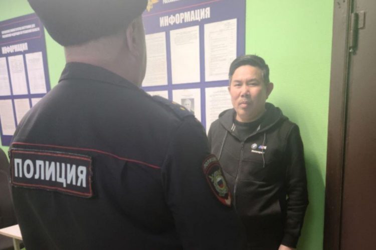 Рязанские полицейские выдворили из России 5 мигрантов-нарушителей